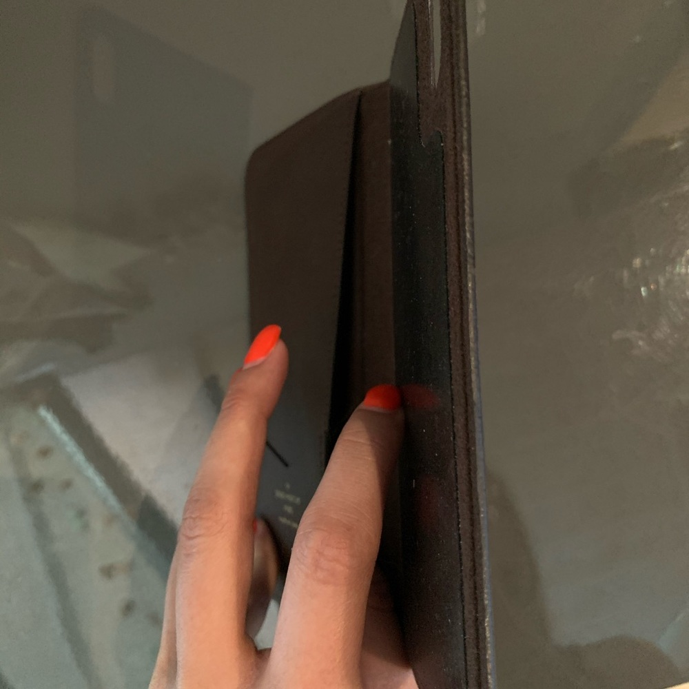 Louis Vuitton iPhone XS Max Folio - Picture 5 of 7